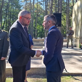 Zväčšiť fotografiu - Spomienka na padlých hrdinov snp na brezine - 20230906_102945