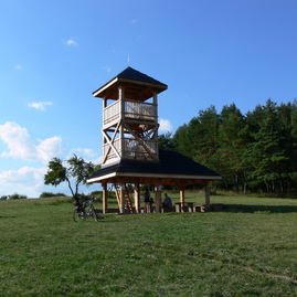 Zväčšiť fotografiu - Spoznajte krásu rozhľadní a vrchov trenčianskeho okresu - Zdroj_KOCR Trenčín Region_Dúbravka