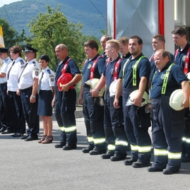 Starostovia obcí na hornej nitre a dobrovoľní hasiči v trenčianskom kraji sa tešia zo siedmich nových hasičských áut - 01