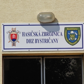 Starostovia obcí na hornej nitre a dobrovoľní hasiči v trenčianskom kraji sa tešia zo siedmich nových hasičských áut - 02