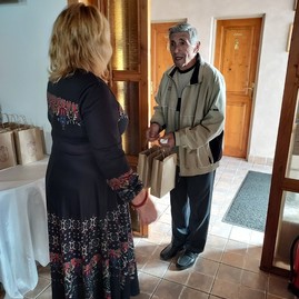Zväčšiť fotografiu - Starších si uctili v trenčianskych bohuslaviciach, priepasnom aj častkovciach - 2