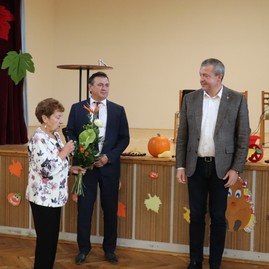 Zväčšiť fotografiu - Starších si uctili v trenčianskych bohuslaviciach, priepasnom aj častkovciach - 36