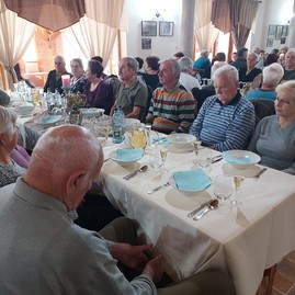 Zväčšiť fotografiu - Starších si uctili v trenčianskych bohuslaviciach, priepasnom aj častkovciach - 4