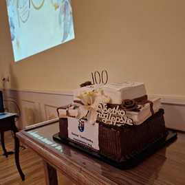 Zväčšiť fotografiu - Storočná tradícia, moderná knižnica: považská knižnica oslavuje 100 rokov