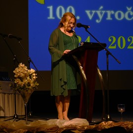 Zväčšiť fotografiu - Storočnicu oslávili maturitnou skúškou - DSC_5161