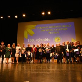 Zväčšiť fotografiu - Storočnicu oslávili maturitnou skúškou - DSC_5312