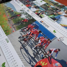 Zväčšiť fotografiu - Striebro pre nástenný kalendár župy - 20210623_122951(0)
