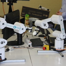 Striebro zo súťaže v 3d modelovaní putovalo do myjavy, začal sa aj trenčiansky robotický deň - IMG_5336