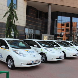 Sú ekologické aj ekonomické – nákupom 4 nových elektromobilov kraj napĺňa ďalší cieľ projektu zelená župa - IMG_5711