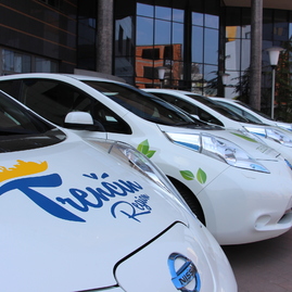 Sú ekologické aj ekonomické – nákupom 4 nových elektromobilov kraj napĺňa ďalší cieľ projektu zelená župa - IMG_5743
