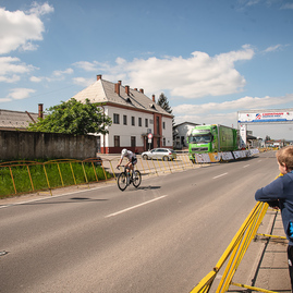 Zväčšiť fotografiu - Svetová cyklistika aj storočné tradície na jednom mieste - TSK_pretek kurierov_maj_mini-14