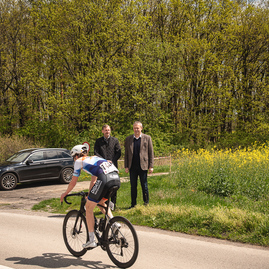 Zväčšiť fotografiu - Svetová cyklistika aj storočné tradície na jednom mieste - TSK_pretek kurierov_maj_mini-7