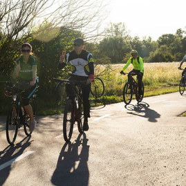 Zväčšiť fotografiu - Svojho favorita medzi cyklotrasami majú cyklisti aj chodci - 20200918_tyzden_mobility_036w