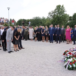 Zväčšiť fotografiu - Symbolické 80. výročie snp predmetom súťaže - 0X3A5208