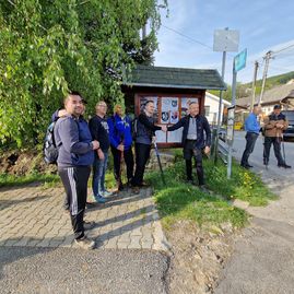 Zväčšiť fotografiu - Tradičný výstup na maguru prilákal ľudí z celého okolia - 20230506_080418