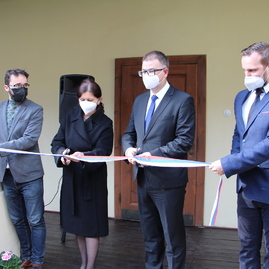 Zväčšiť fotografiu - Trenčianska župa nadviazala spoluprácu so samosprávami v podbradlianskom regióne - IMG_0360