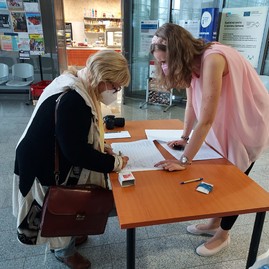 Zväčšiť fotografiu - Trenčianska župa opäť distribuovala ochranné pomôcky - 20210929_091815