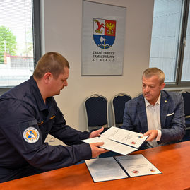 Zväčšiť fotografiu - Trenčianska župa posilňuje spoluprácu s dobrovoľnými ochrannými zložkami