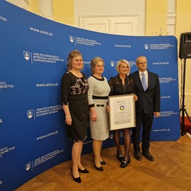 Zväčšiť fotografiu - Trenčianska župa získala ďalšie ocenenie - 20231109_181927