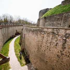 Zväčšiť fotografiu - Trenčiansky hrad bude hostiť tradičné remeslá - TSK_TN_hrad_trebuchet_web__57_