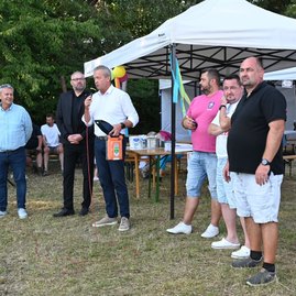 Zväčšiť fotografiu - Trenčiansky kraj podporil folklór, komunitný život aj dobrovoľných hasičov
