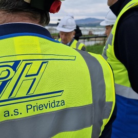 Zväčšiť fotografiu - Trenčiansky župan absolvoval pracovný výjazd do prievidze - 20230419_113804