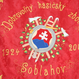 Trenčiansky župan odovzdal dobrovoľným hasičským zborom cez víkend takmer 350 kníh o dhz v trenčianskom kraji - Soblahov_1486 (2)