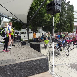 Trenčiansky župan prešiel jednu etapu športovo-charitatívneho podujatia s hendikepovanými cyklistami - 5_resize