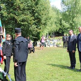 Trenčiansky župan si uctil pamiatku zosnulých baníkov na regionálnych oslavách dňa baníkov 2015 - Obrázok 025