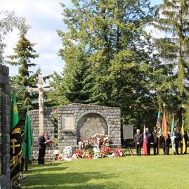 Trenčiansky župan si uctil pamiatku zosnulých baníkov na regionálnych oslavách dňa baníkov 2015 - Obrázok 047