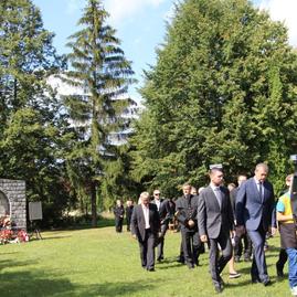 Trenčiansky župan si uctil pamiatku zosnulých baníkov na regionálnych oslavách dňa baníkov 2015 - Obrázok 053