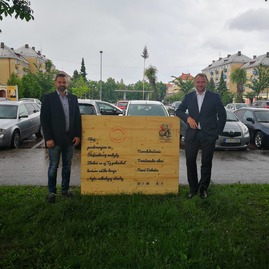 Trenčín región láka na návštevu kraja netradičnou pozvánkou - lavicka4