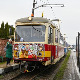 Zväčšiť fotografiu - Trojkráľová električka sa vrátila po 3 rokoch, a to s rekordnou návštevnosťou - Zmenšené trojkrálová 2023 (3)
