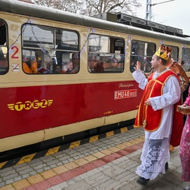 Zväčšiť fotografiu - Trojkráľová električka sa vrátila po 3 rokoch, a to s rekordnou návštevnosťou - Zmenšené trojkrálová 2023 (68)