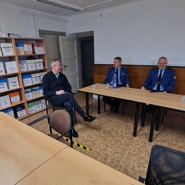 Zväčšiť fotografiu - Trojkráľovým výjazdom ukončil župan návštevy záchranných zložiek a cestárov v kraji - 20240106_102632