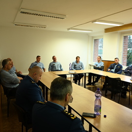 Zväčšiť fotografiu - Trojkráľovým výjazdom ukončil župan návštevy záchranných zložiek a cestárov v kraji - DSC_0876