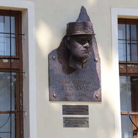 Zväčšiť fotografiu - Uplynulo 142 rokov od narodenia najväčšieho slováka - IMG_1090