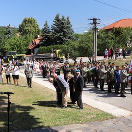Zväčšiť fotografiu - Uplynulo 142 rokov od narodenia najväčšieho slováka - IMG_1169