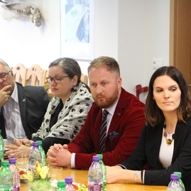 Úrad pre verejné obstarávanie školí miestnych kontrolórov, podnikateľov i novinárov, na pôde župného úradu prijal delegáciu predseda tsk - IMG_0837