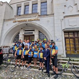 Zväčšiť fotografiu - Ústredným motívom židovsko-kresťanskej cyklopúte je podpora dialógu - 20230914_115809(0)
