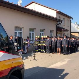 V brezovej pod bradlom zasadla vláda sr, novú techniku si od ministerky vnútra prevzali hasičské zbory z ďalších 4 obcí kraja - 70378255_1105183126343398_2042405177159319552_o