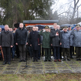 Zväčšiť fotografiu - V cetune sa spomínalo na obete bojov za slobodu - IMG_7647
