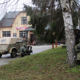 Zväčšiť fotografiu - V cetune sa spomínalo na obete bojov za slobodu - IMG_7763