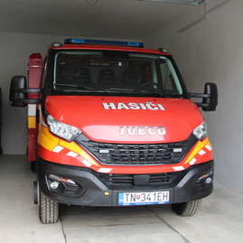 Zväčšiť fotografiu - V dolnom lieskove a tŕstí majú nové hasičské zbrojnice - IMG_0305
