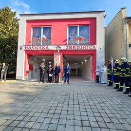 Zväčšiť fotografiu - V kolačíne slávnostne otvorili zrekonštruovanú hasičskú zbrojnicu - 20221008_100824