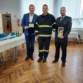 Zväčšiť fotografiu - V kolačíne slávnostne otvorili zrekonštruovanú hasičskú zbrojnicu - 20221008_113950