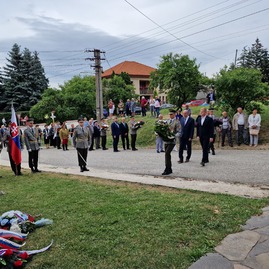 Zväčšiť fotografiu - V košariskách sme si pripomenuli narodenie najväčšieho slováka - 20230721_111154