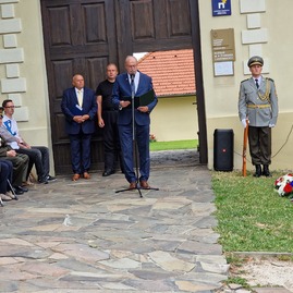 Zväčšiť fotografiu - V košariskách sme si pripomenuli narodenie najväčšieho slováka - 20230721_112732