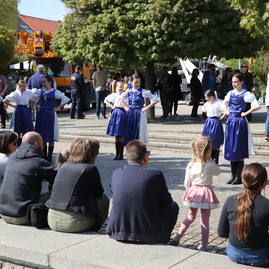 Zväčšiť fotografiu - V novom meste nad váhom vzdali hold historickým udalostiam i osobnostiam - IMG_7676