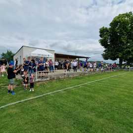 Zväčšiť fotografiu - V obciach trenčianskeho kraja oslavovali okrúhliny obecného futbalu - IMG-20230624-WA0070